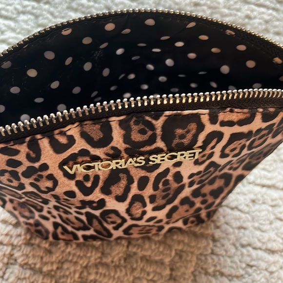 Victoria’s Secret Animal Print Zippered Pouch - Picture 2 of 2
